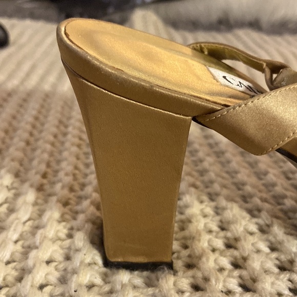 Caparros Heels - Picture 4 of 5